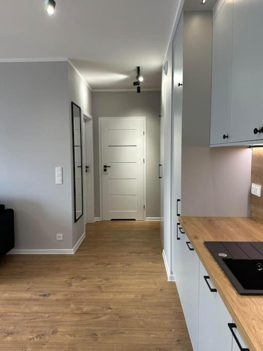 Project Comfort Lazurowa 15A/85 Blisko Jednostki Wat Warszawa Apartamento Exterior foto
